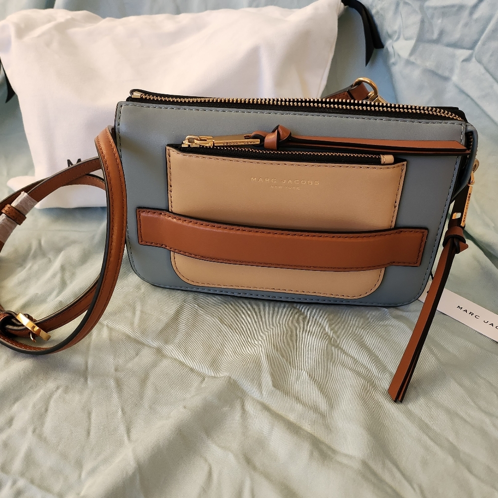[Brand New] Rare Marc Jacobs  Leather crossbody Dolphin Blue